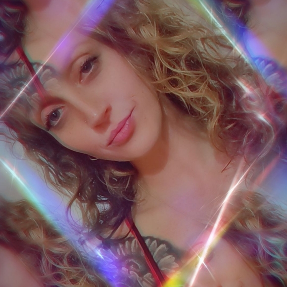 Meet your Posher, Jennifer - Picture 5 of 7